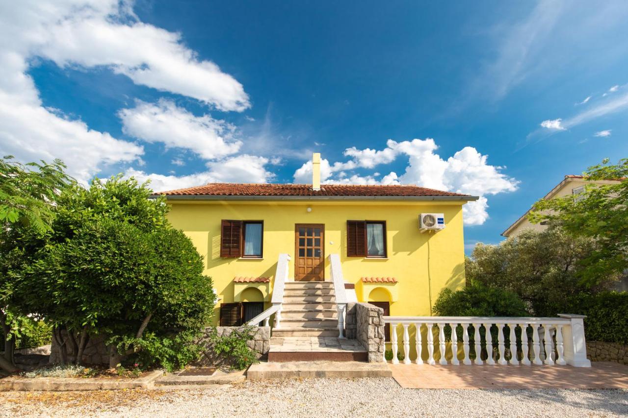 Apartment Drago *Cosy & Close To The Beach! 크르크 외부 사진