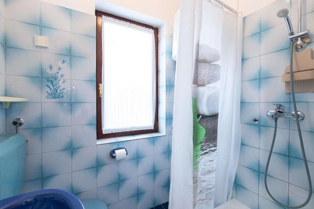 Apartment Drago *Cosy & Close To The Beach! 크르크 외부 사진
