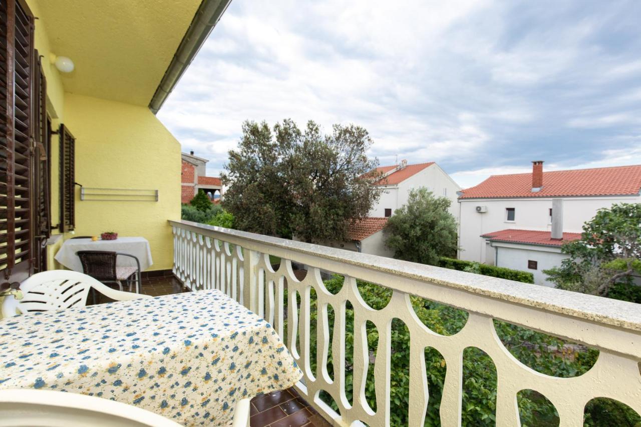 Apartment Drago *Cosy & Close To The Beach! 크르크 외부 사진