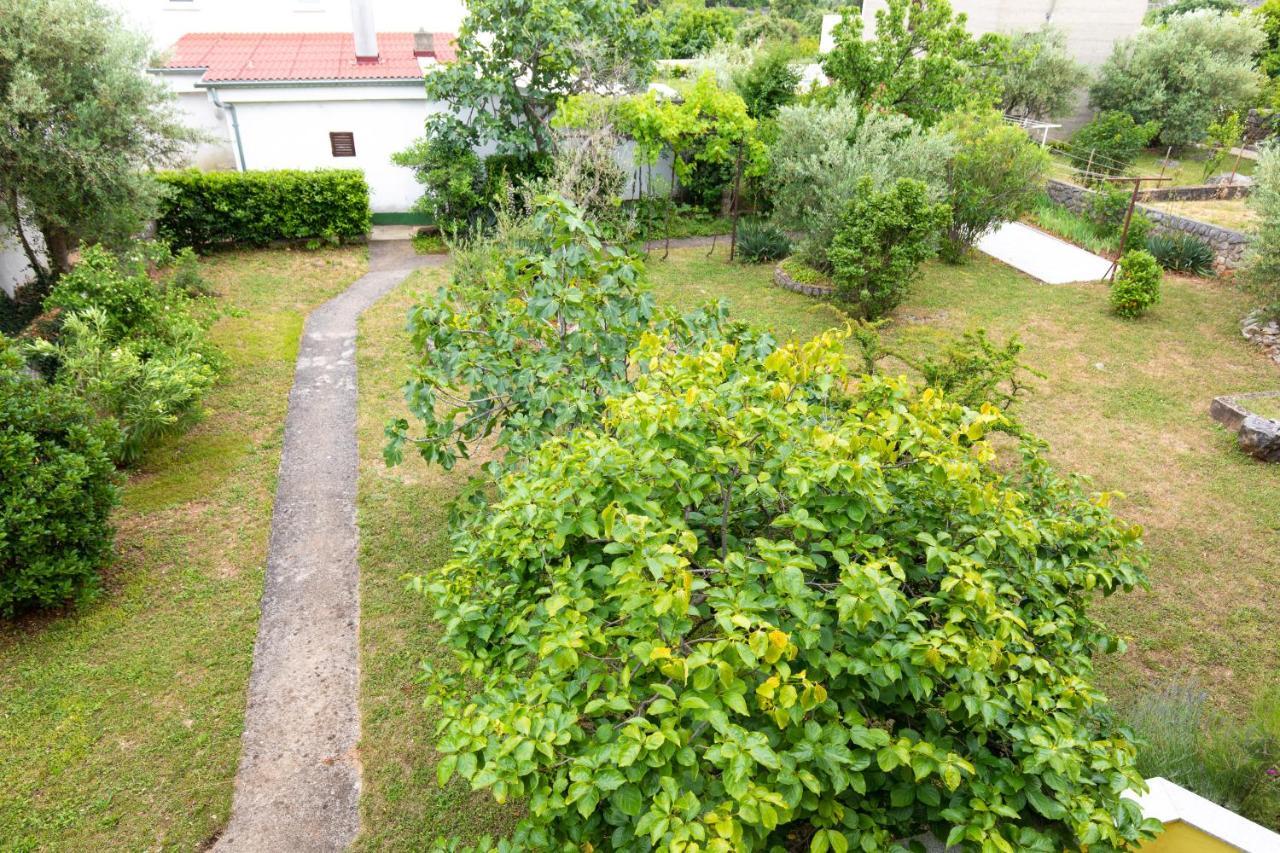 Apartment Drago *Cosy & Close To The Beach! 크르크 외부 사진