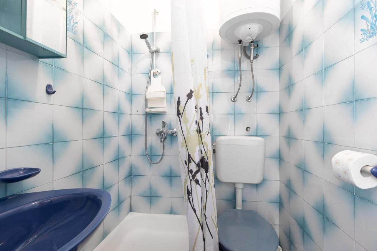 Apartment Drago *Cosy & Close To The Beach! 크르크 외부 사진